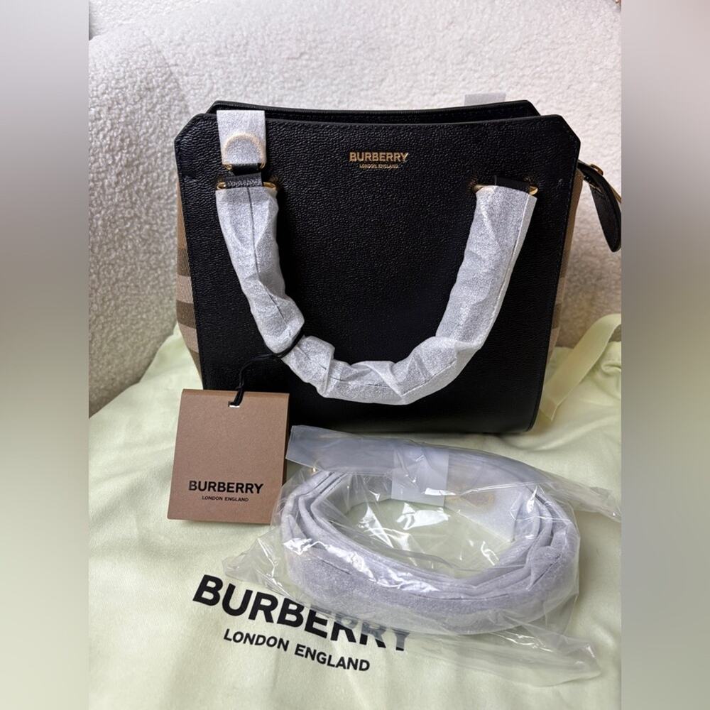 SALE ENDS 10/1 Burberry Black and Tan banwell small top handle Bag NW - Picture 4 of 11